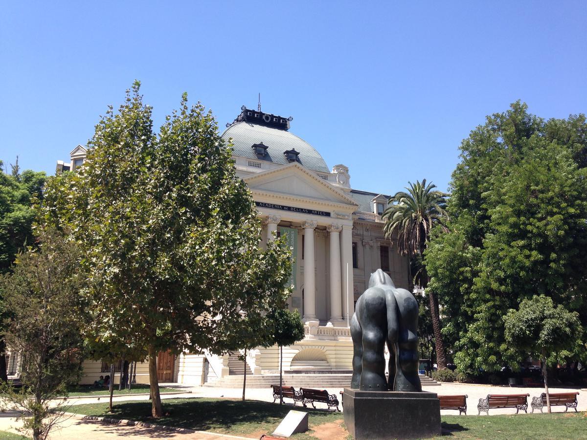 Azzai Bellas Artes Сантьяго Экстерьер фото
